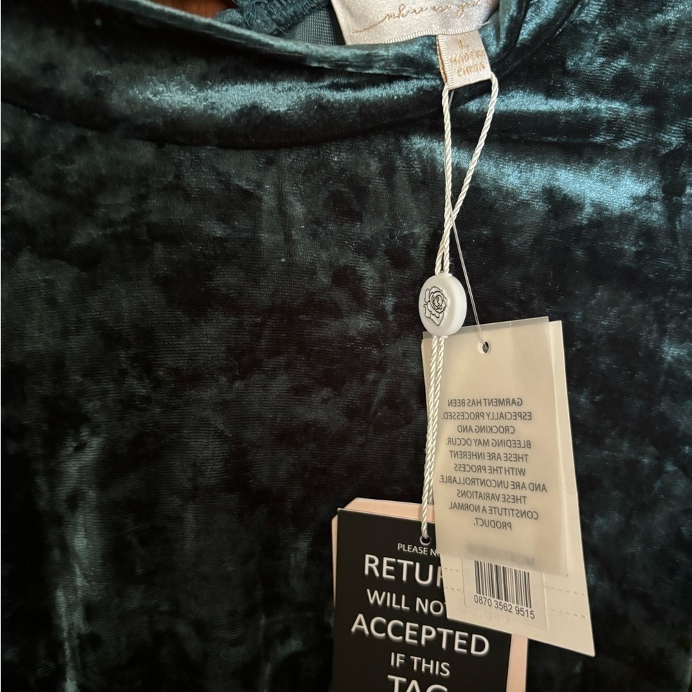NWT Wayf Crushed Green Velvet Dress​​​​​​ - size L - Picture 3 of 9